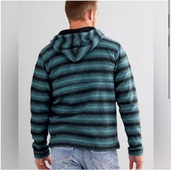 Billabong Bundle Set of 2 Hoodie Pullover Fleece
Sweaters, Size S - Picture 4 of 13